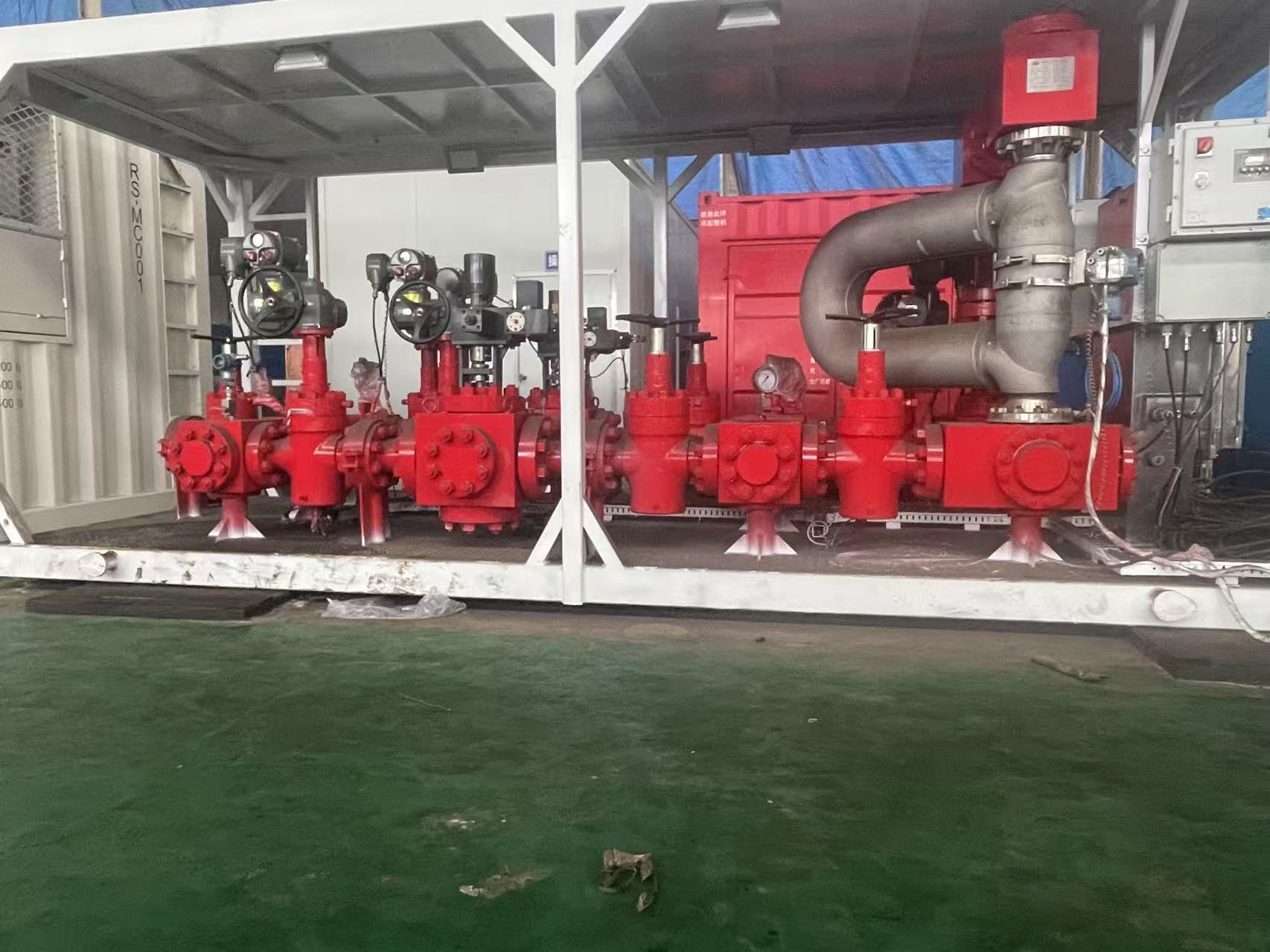 德陽市順昌重工機械制造有限公司與河北華北石油榮盛機械制造有限公司合作，在一年建設和試運行后，現(xiàn)在四川地區(qū)石油鉆井設備維修保養(yǎng)業(yè)務已篷勃開展。